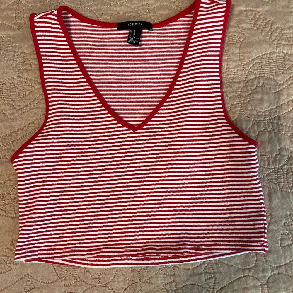 Forever 21 Red & White Striped Cropped Tank Top size medium